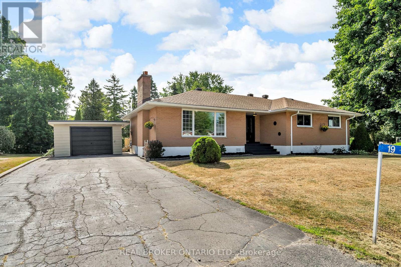19 Sunset Drive