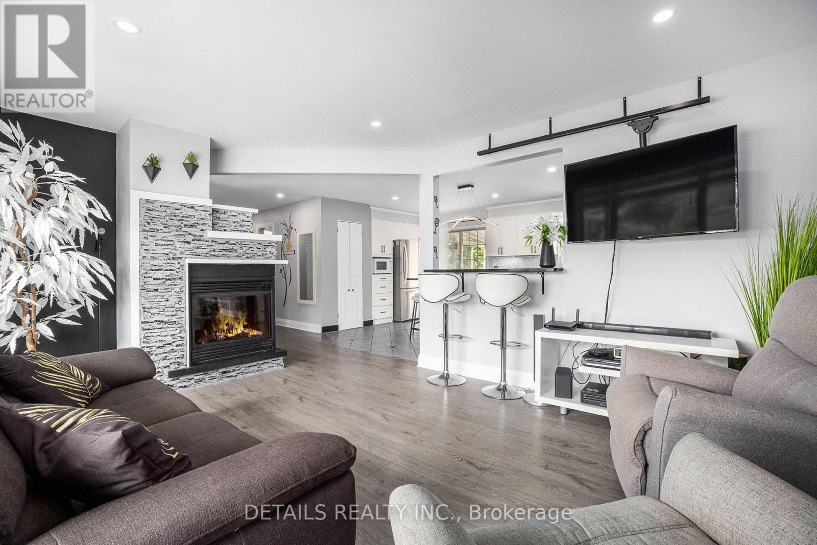 2215 Boyer Road