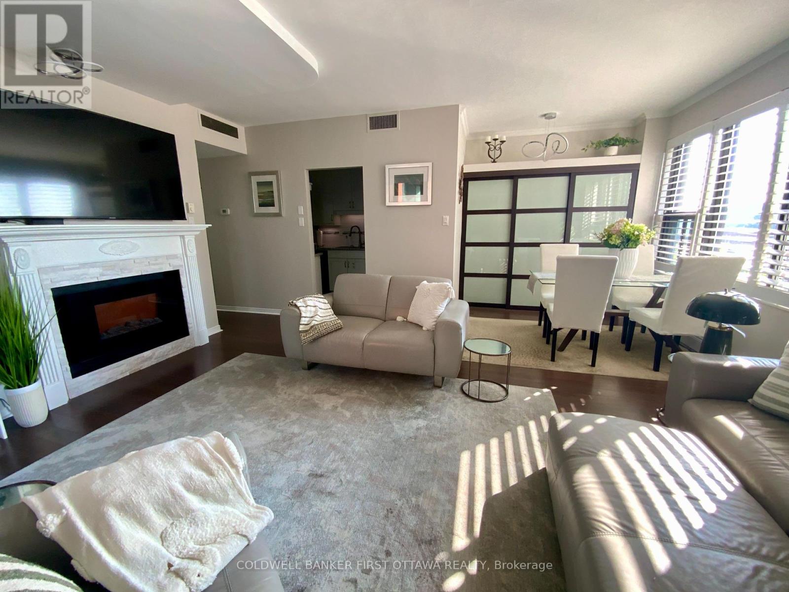 506 - 556 Laurier Avenue W