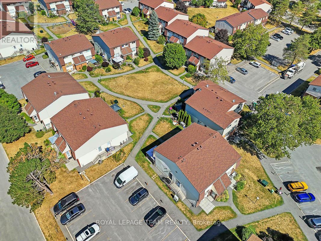 C - 9 Forester Crescent