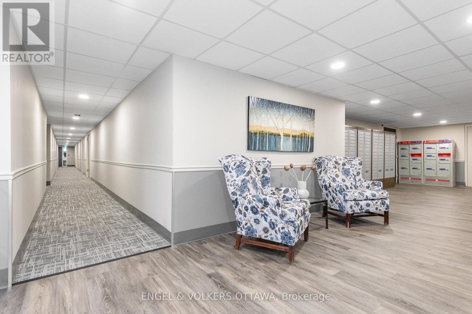8 - 1356 Meadowlands Drive E