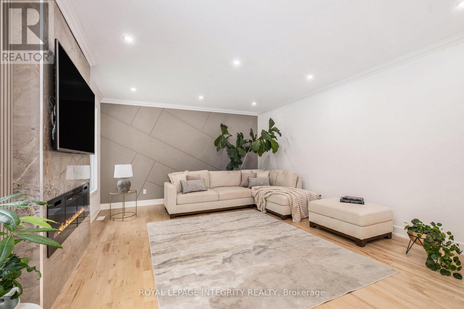 309 Ridgemont Drive