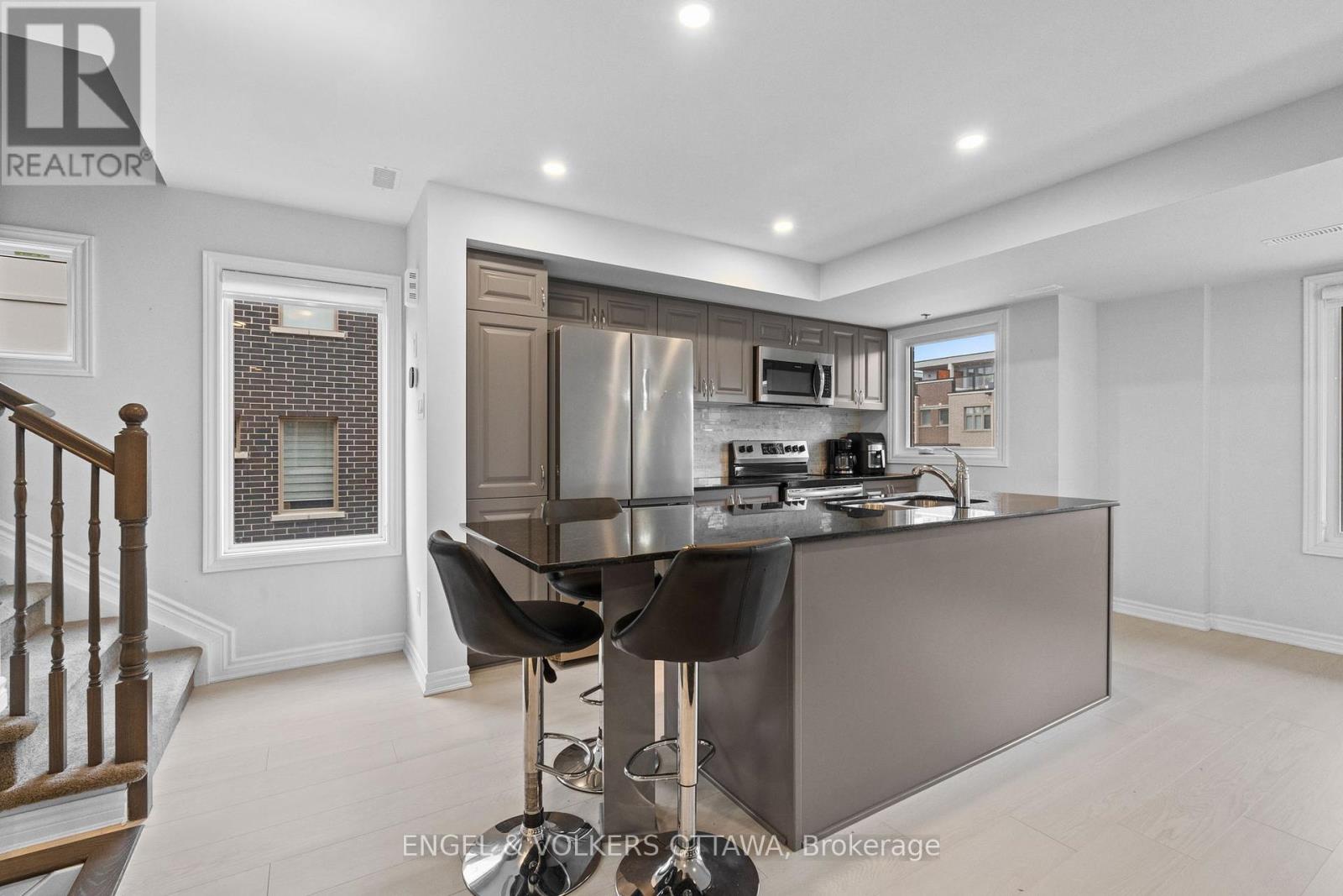 782 Mikinak Road