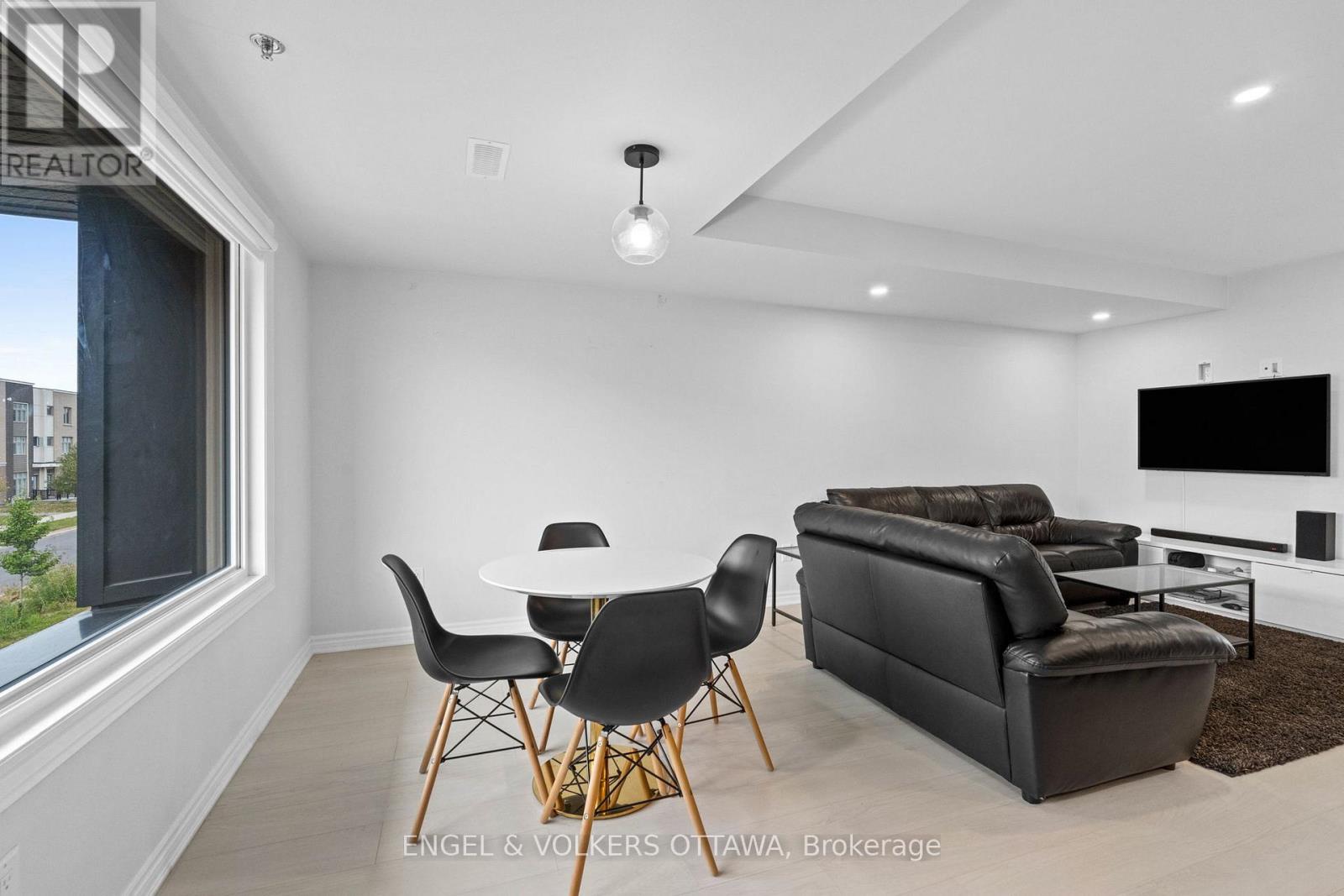 782 Mikinak Road