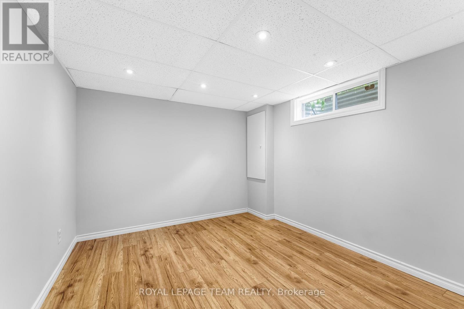 15 - 3691 Albion Road