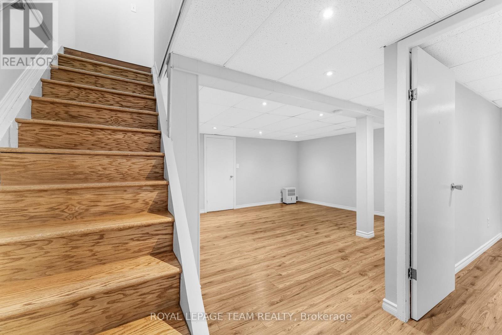 15 - 3691 Albion Road