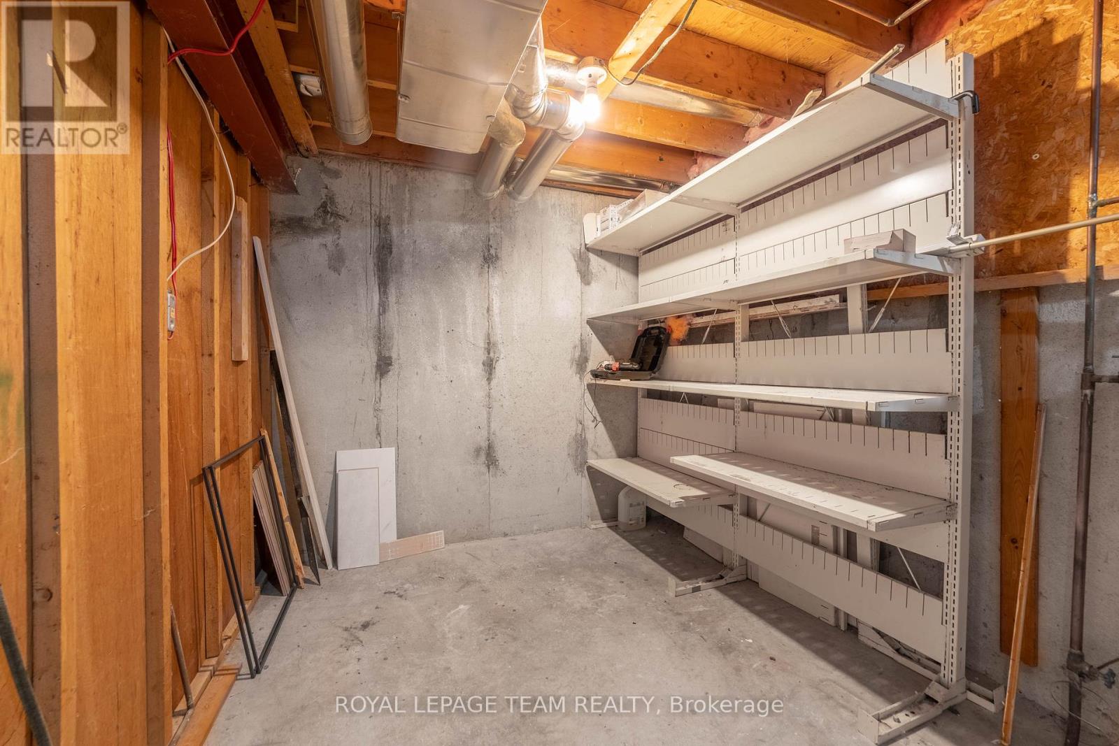 15 - 3691 Albion Road
