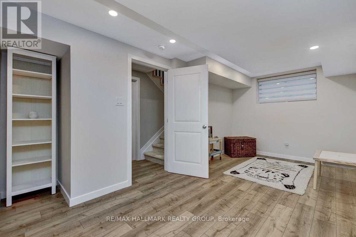 716 Kirkham Crescent