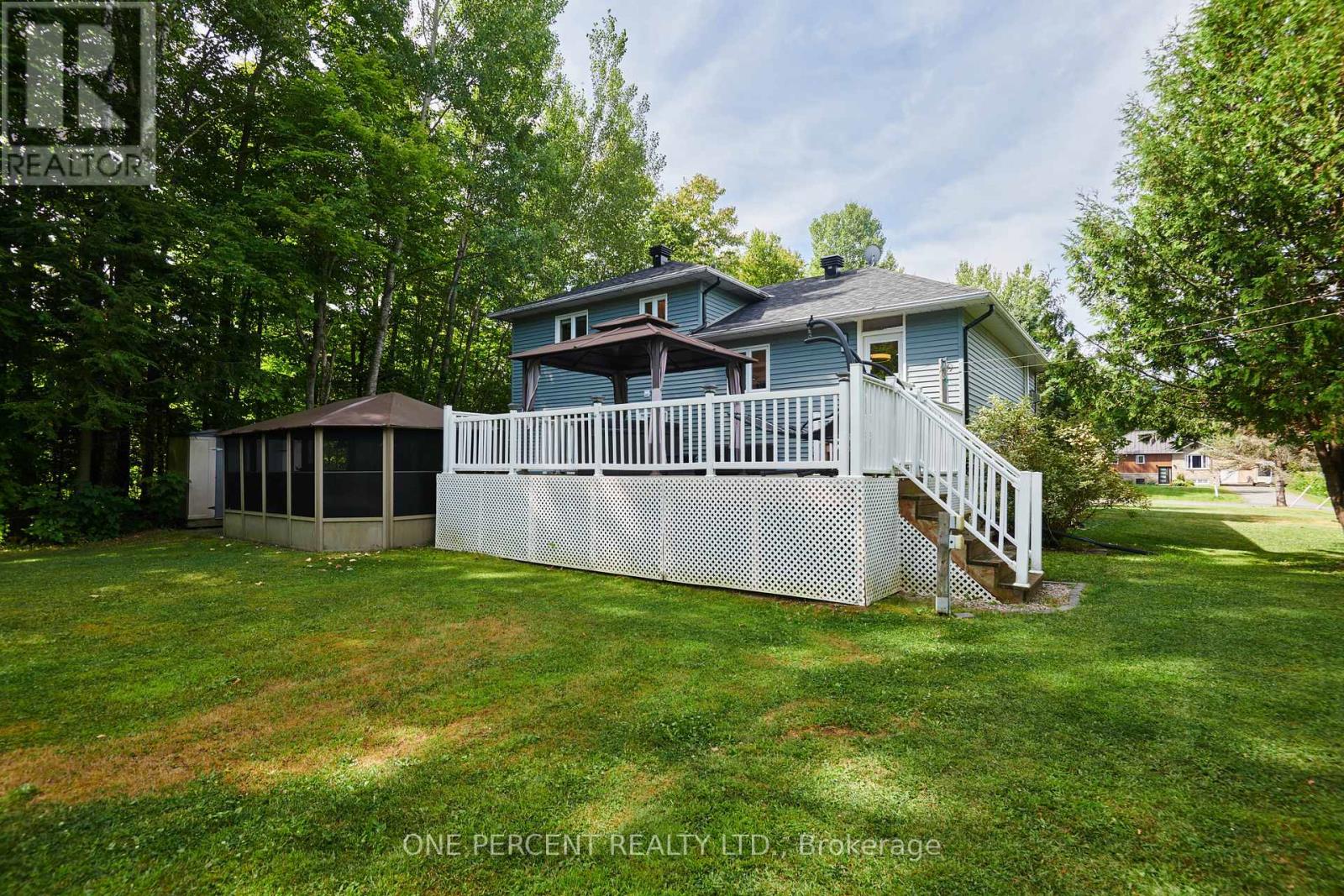 1133 Hemlock Street