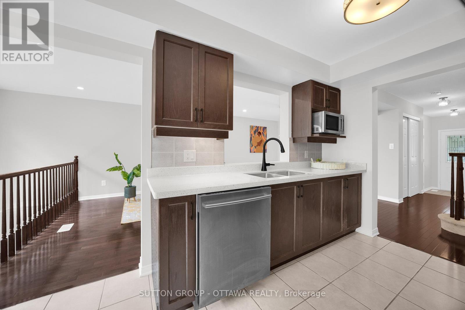 554 Ashbourne Crescent