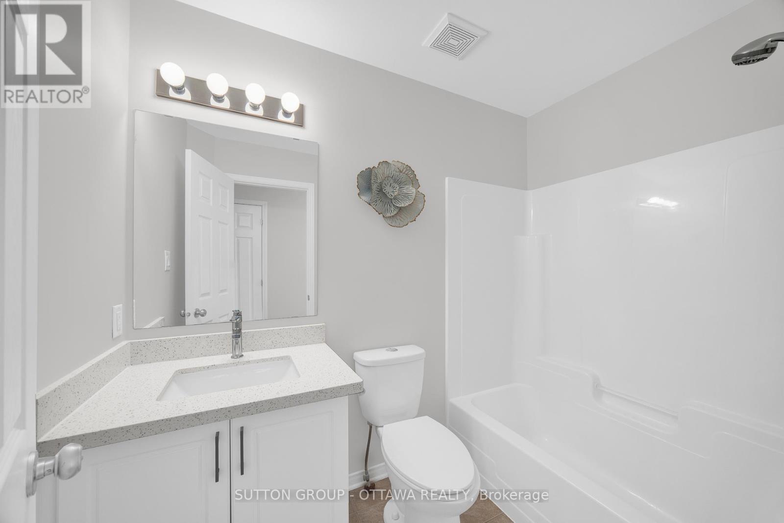 554 Ashbourne Crescent