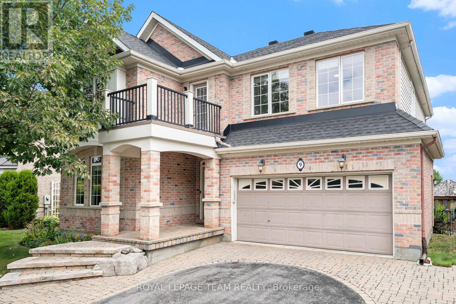 9 Fencerow Way