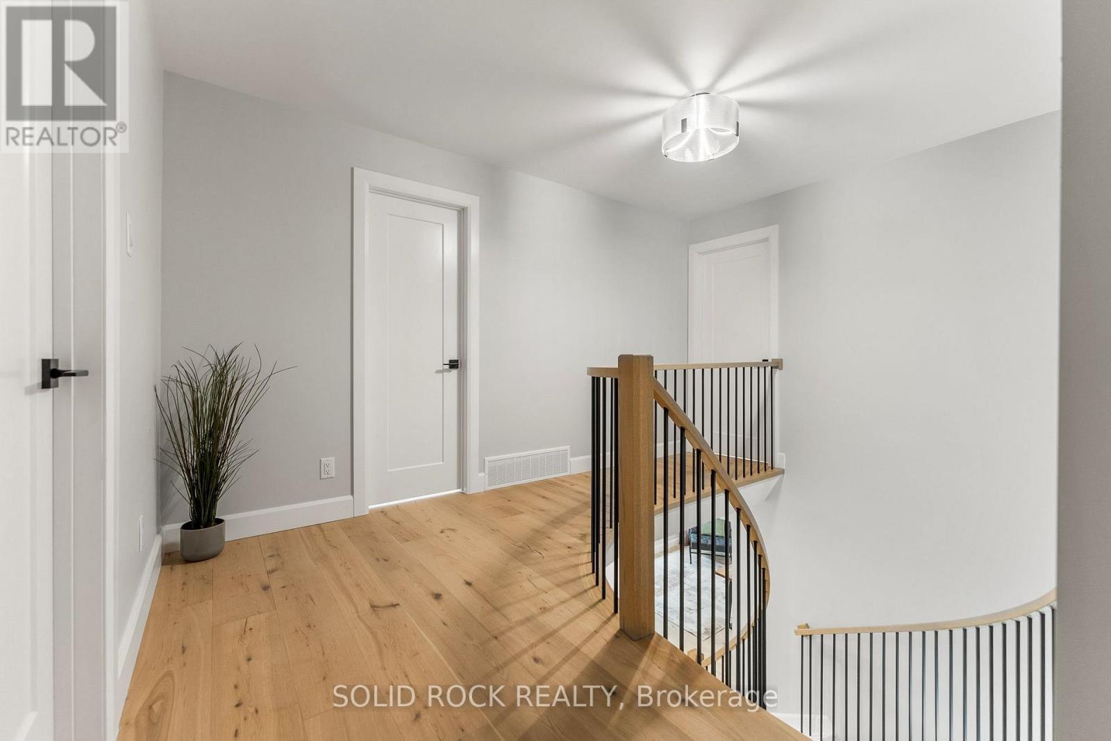 210 Carleton Avenue