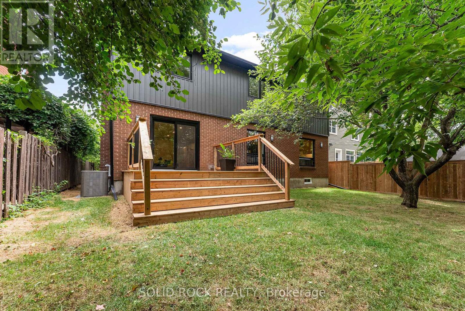 210 Carleton Avenue