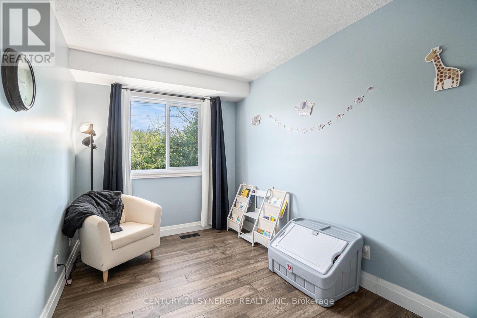 - - 46 Paddington Private