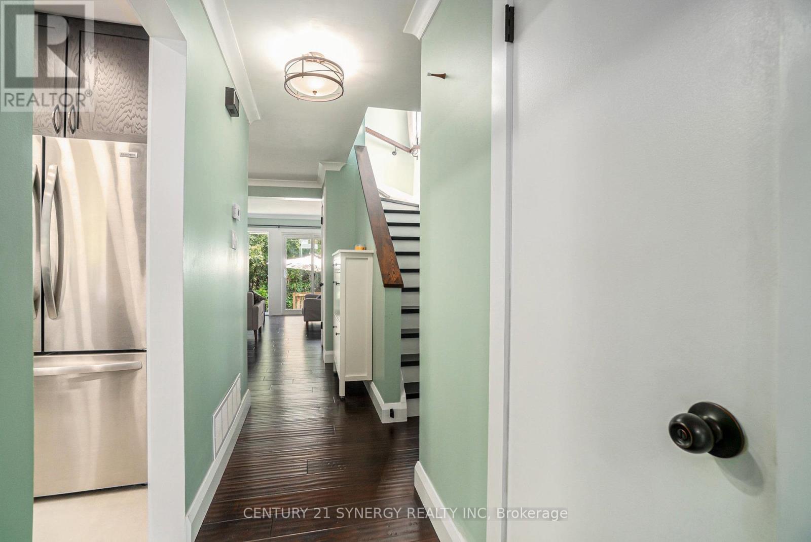 - - 46 Paddington Private