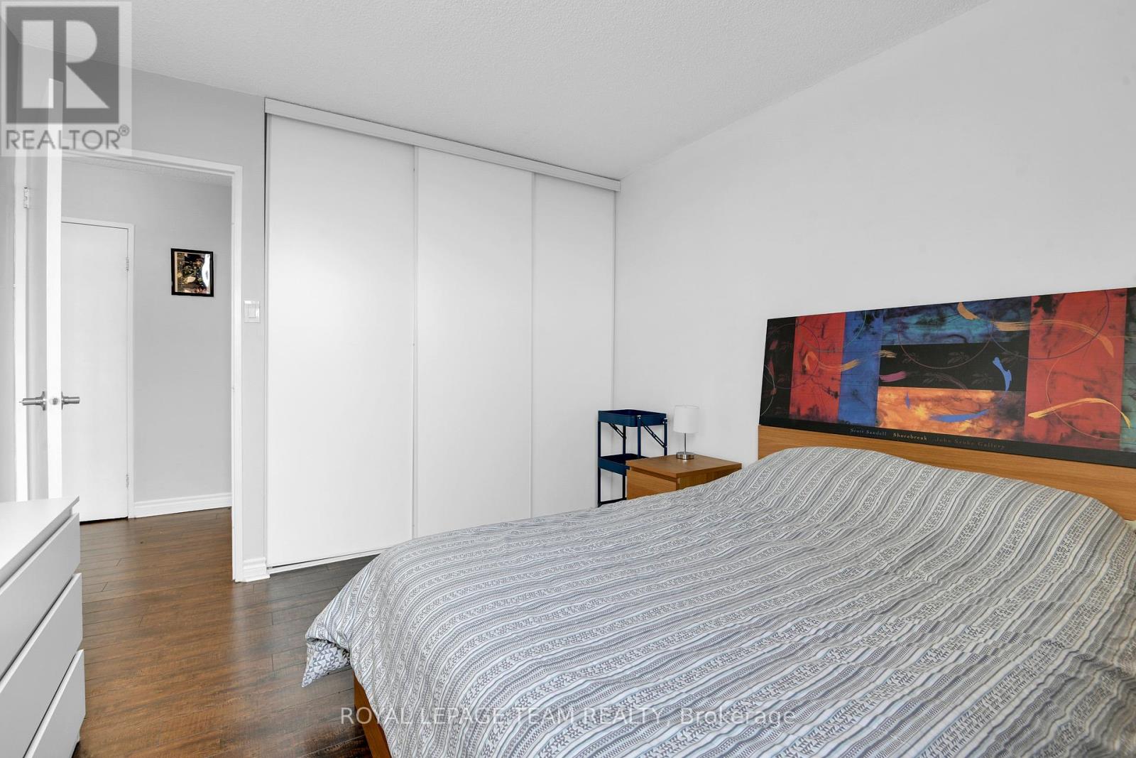 811 - 2000 Jasmine Crescent