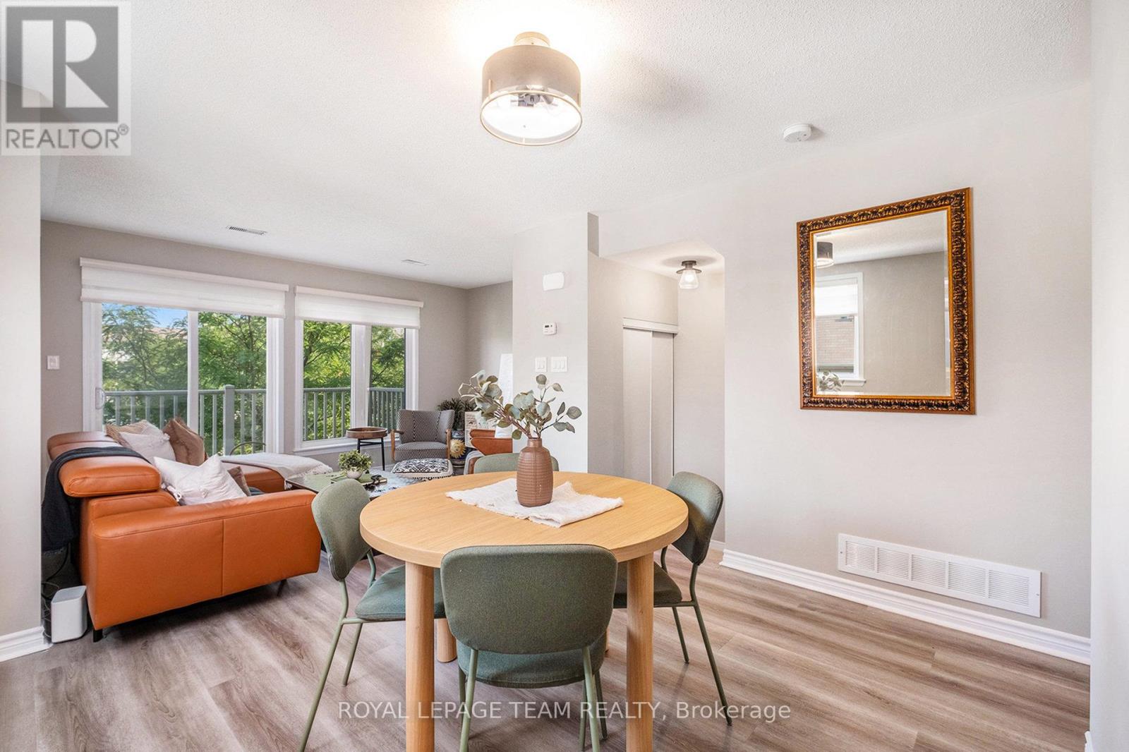 58 - 168 Urbancrest Private