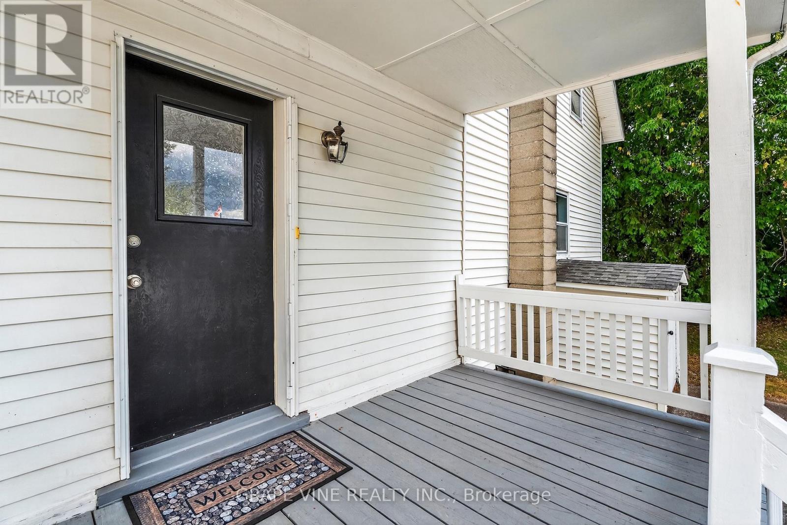 814 Laurier Street