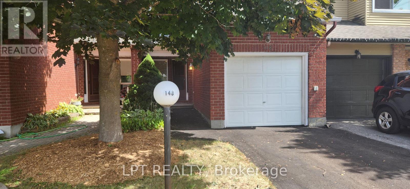 148 Pickwick Drive