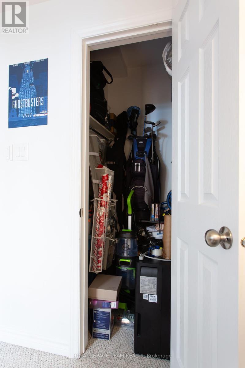 a Everest Private, Unit 306
