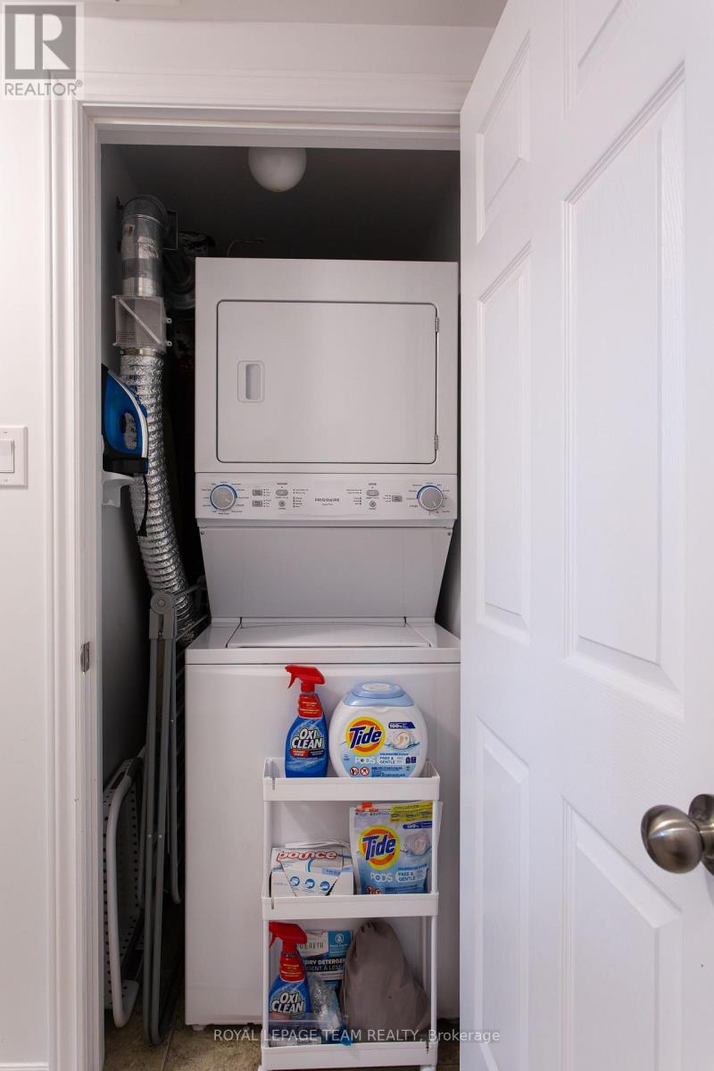 a Everest Private, Unit 306