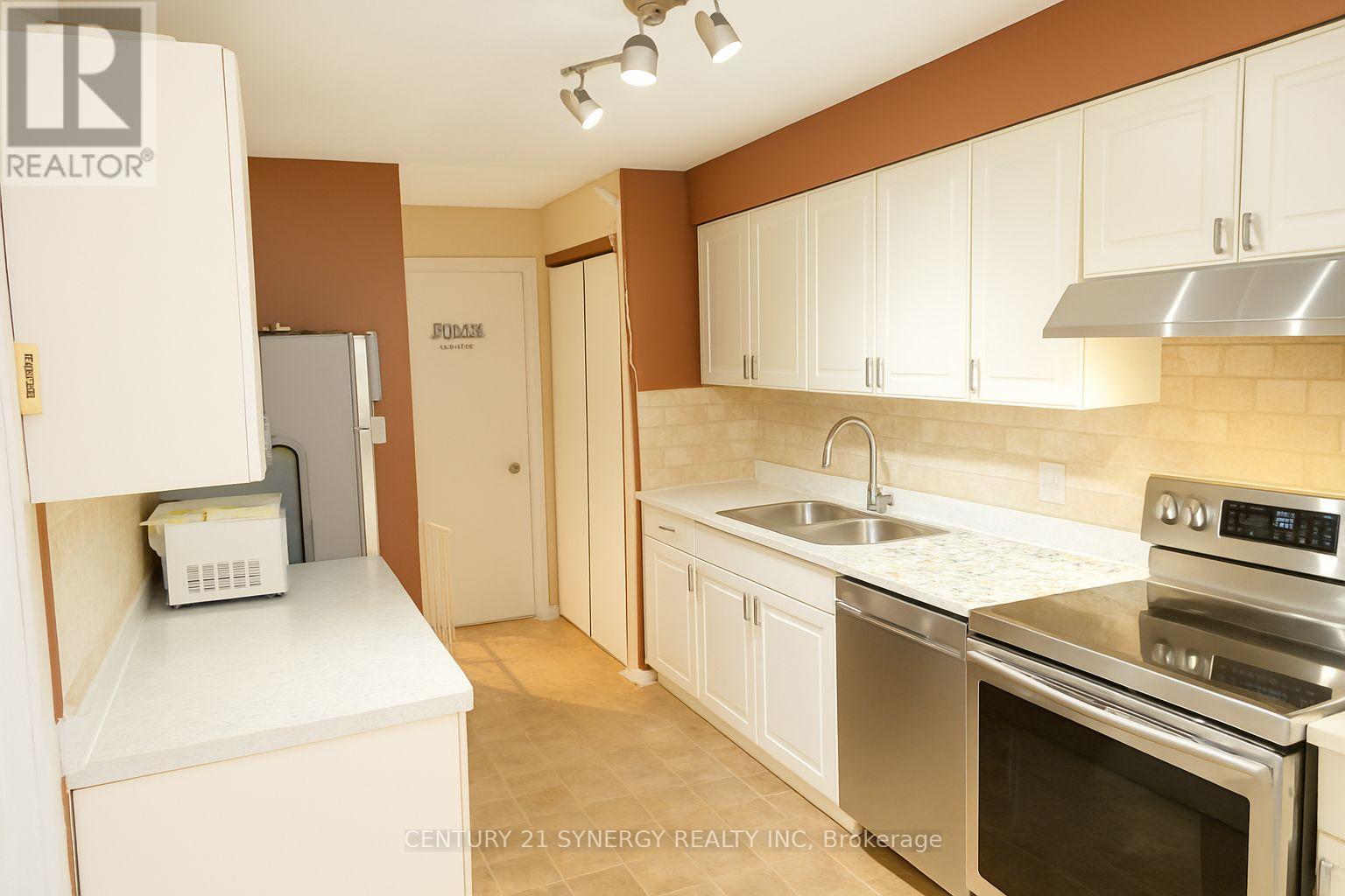 5b - 762 St. Andre Drive
