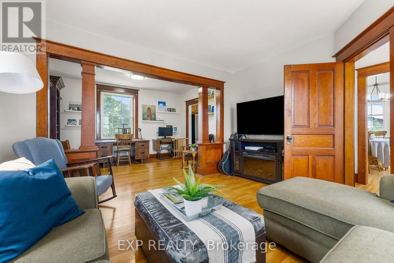1382 Lochwinnoch Road