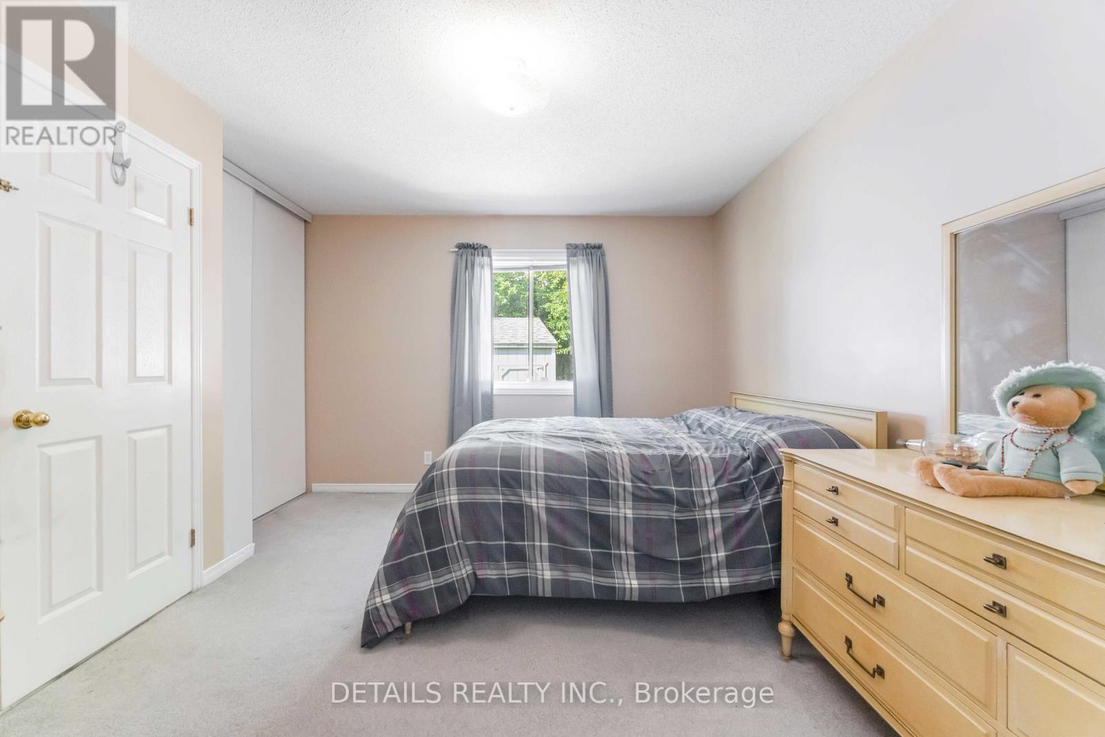 12 Henry Goulburn Way