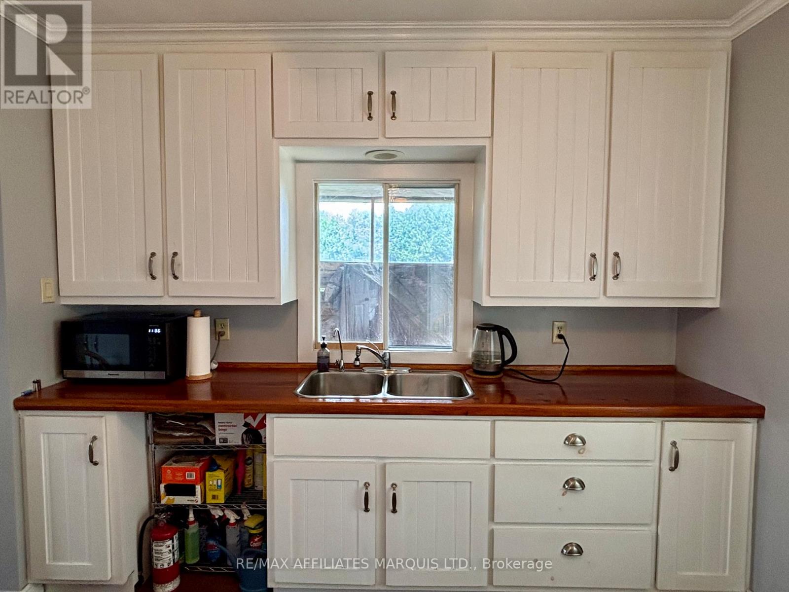 452 Dominion St Street S