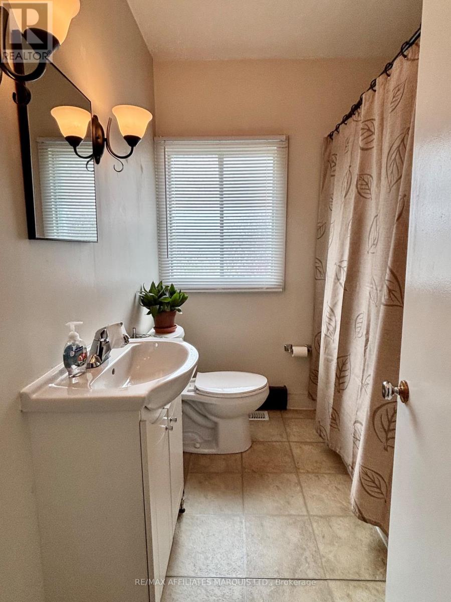452 Dominion St Street S