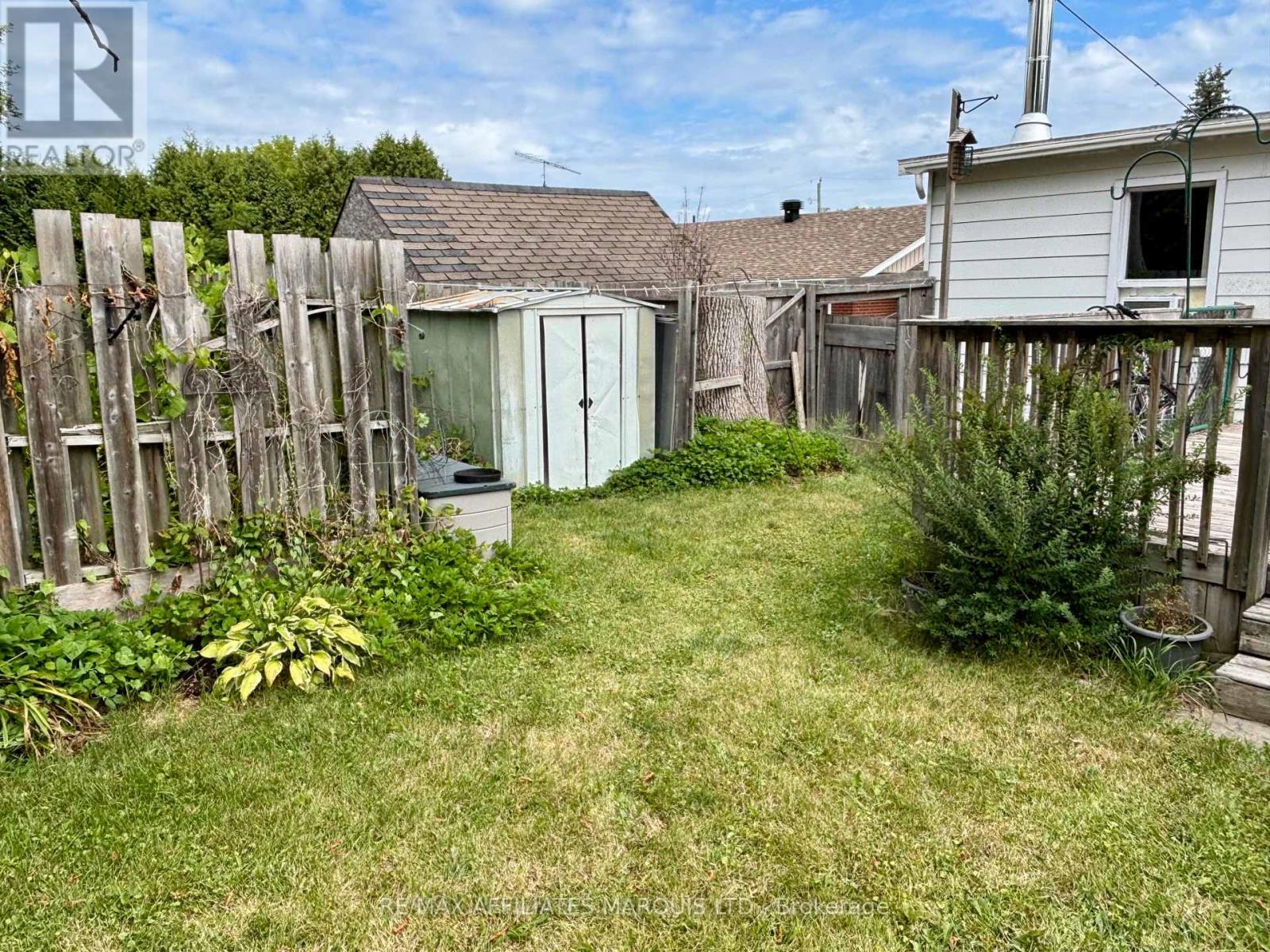452 Dominion St Street S