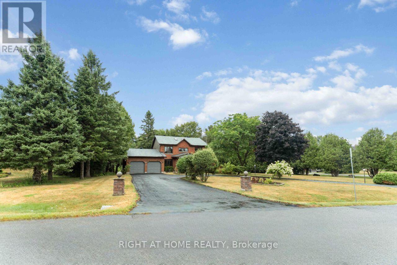 2 Muirfield Gardens