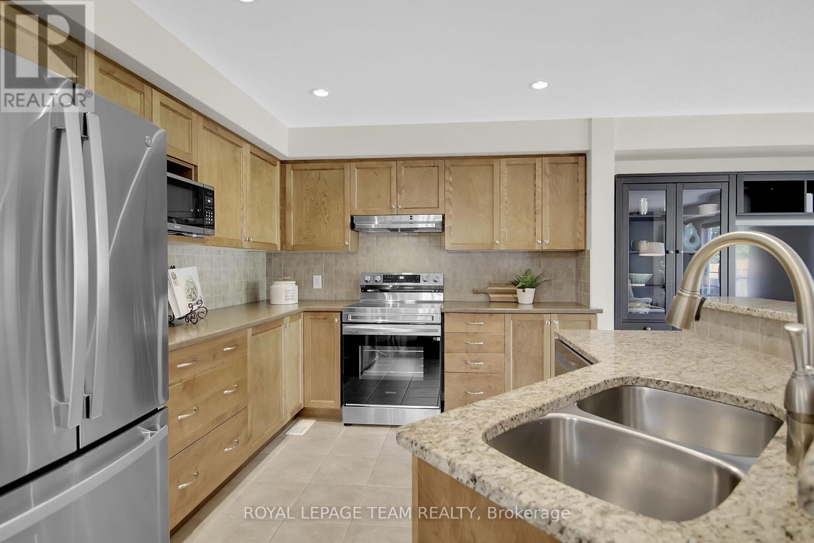 363 Celtic Ridge Crescent