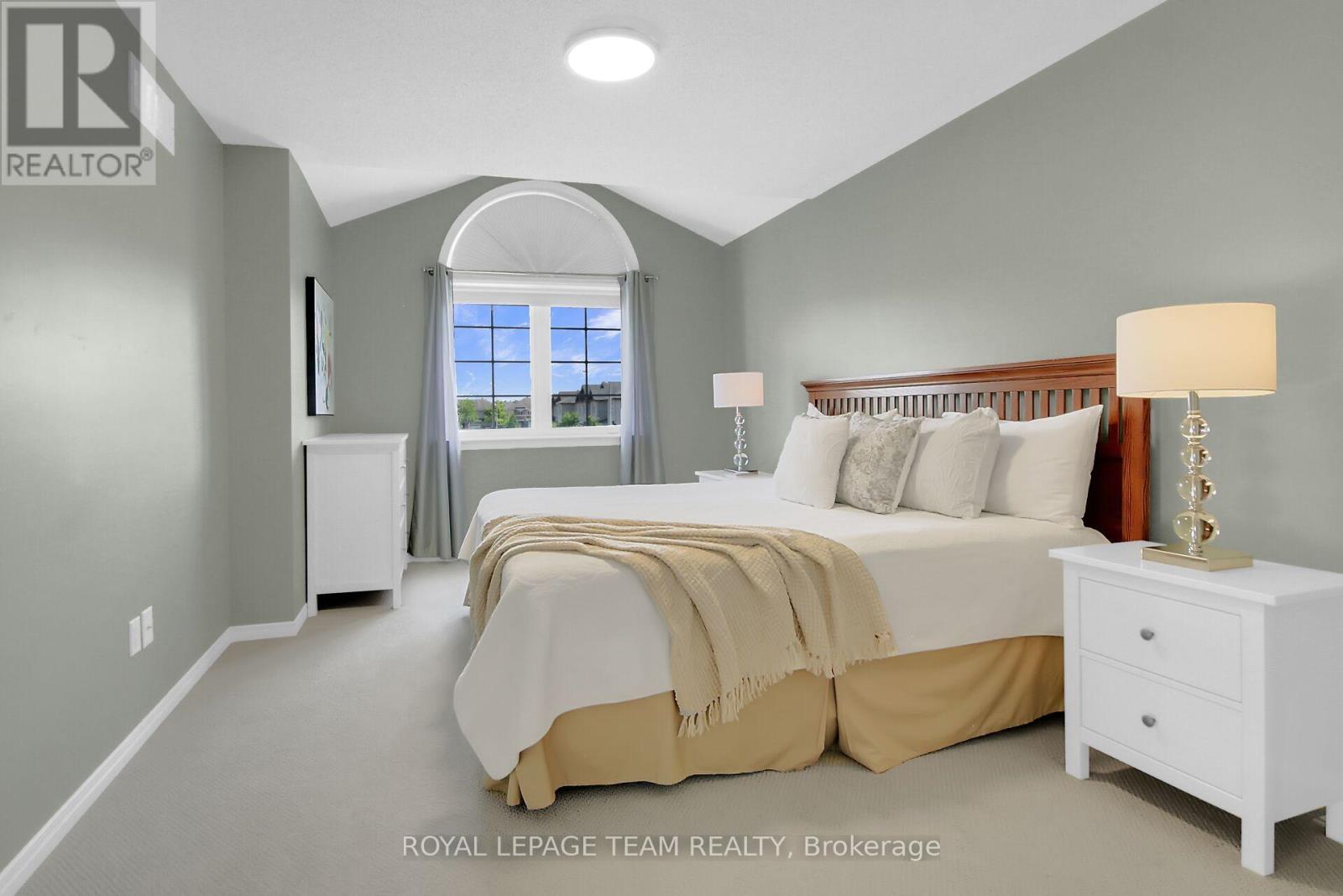 363 Celtic Ridge Crescent