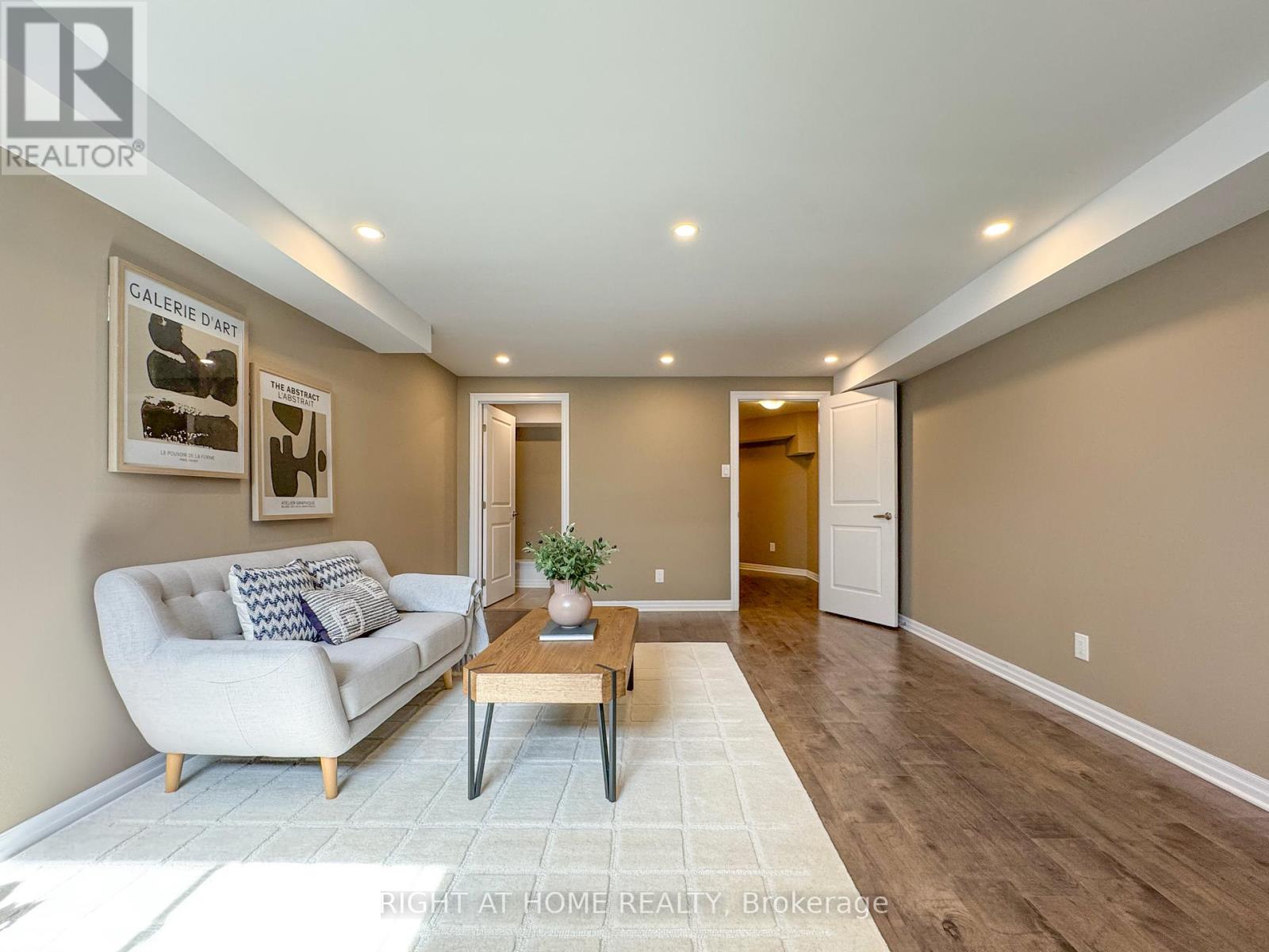 506 Peerless Street