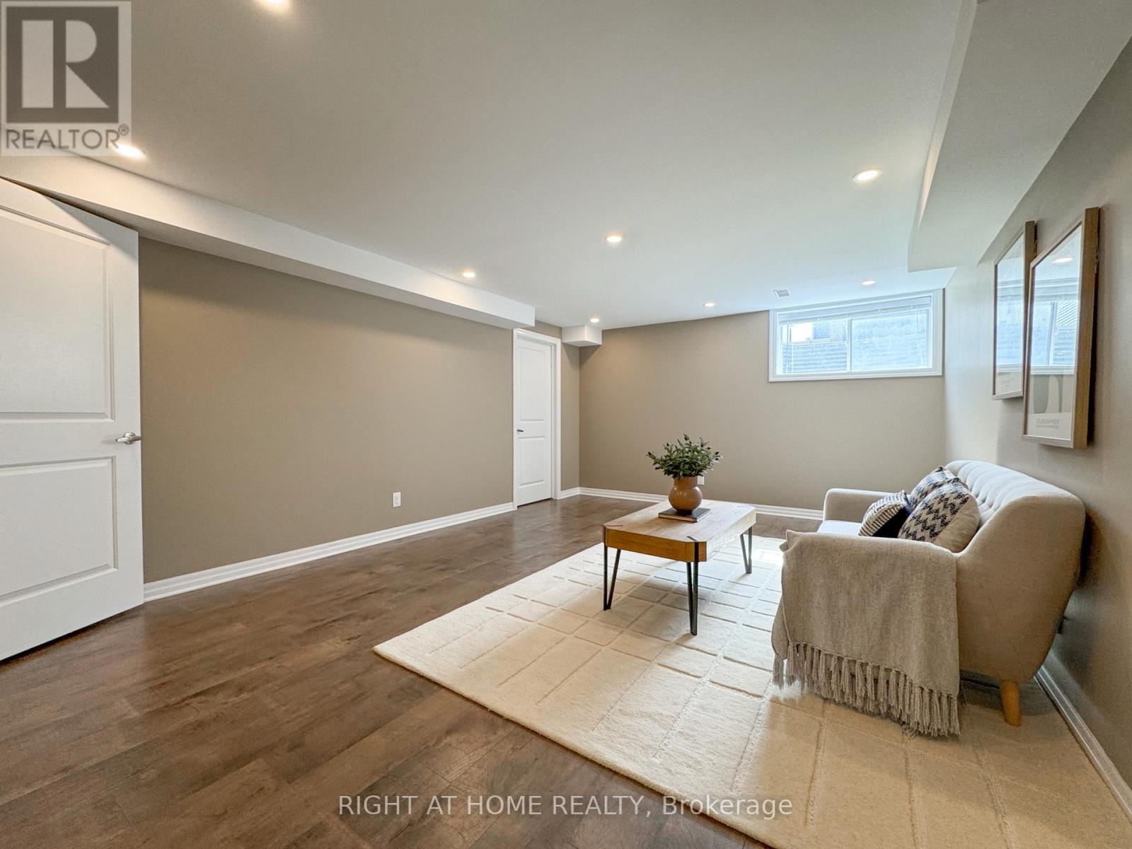 506 Peerless Street