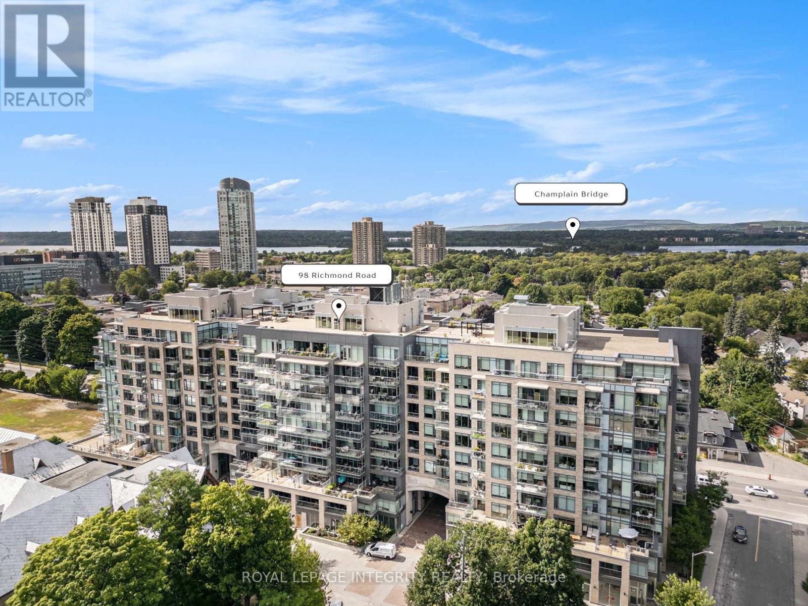 304 - 98 Richmond Road