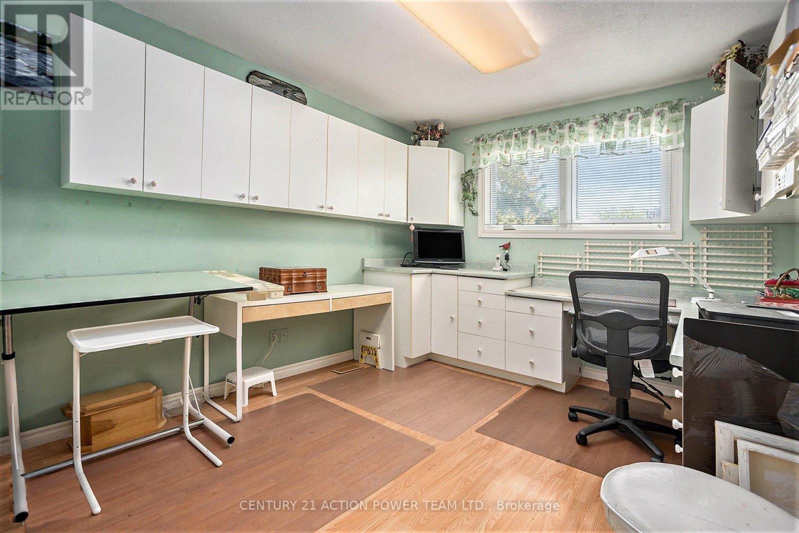 1358 Turner Crescent