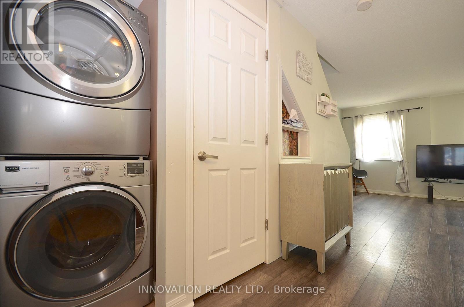 706 Sanibel Private