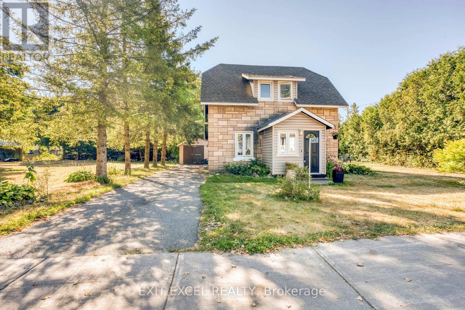 5490 Mactavish Place
