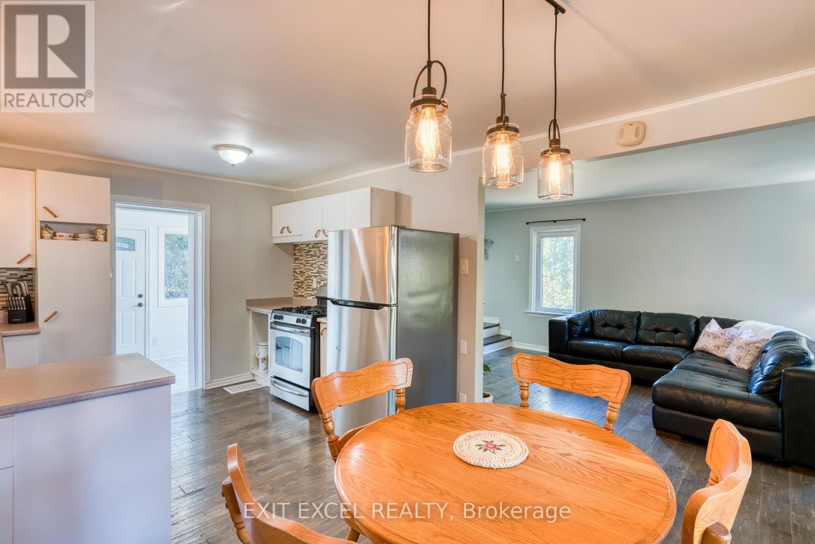 5490 Mactavish Place