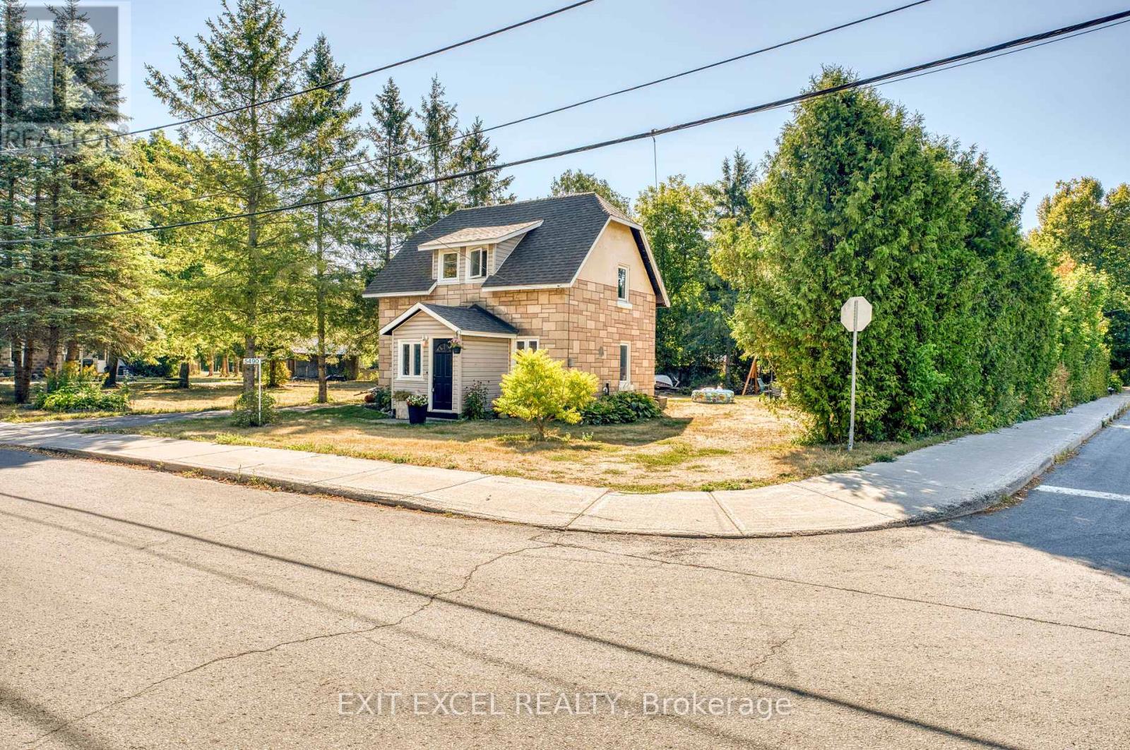 5490 Mactavish Place