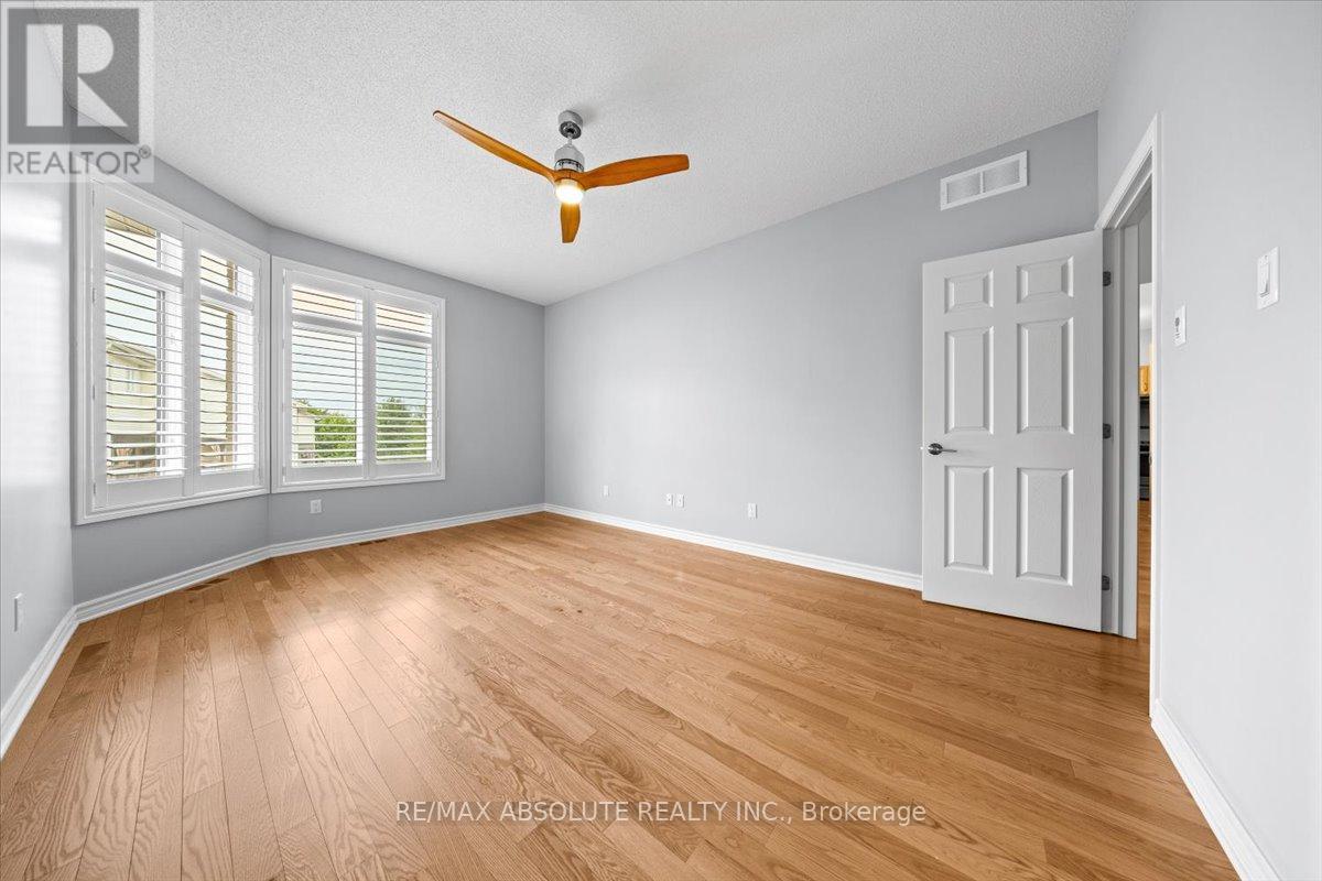 122 Passageway Private