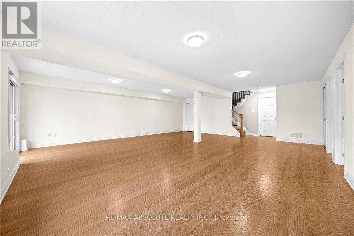 122 Passageway Private