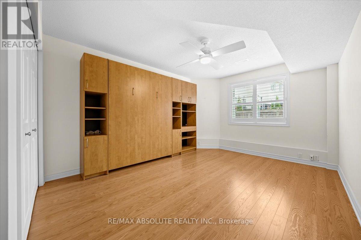 122 Passageway Private