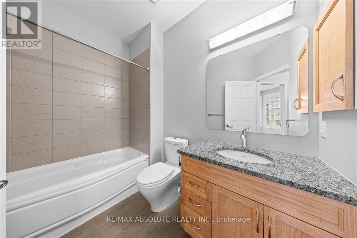 122 Passageway Private