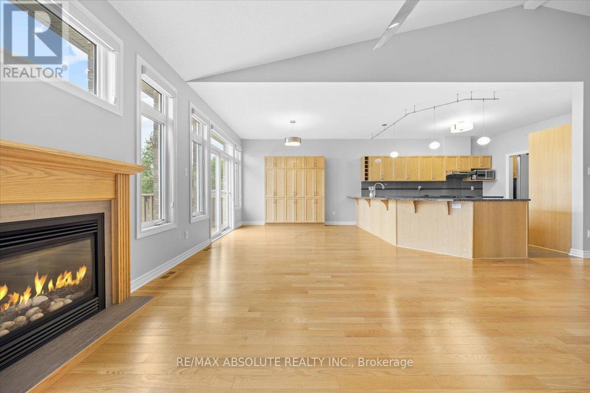 122 Passageway Private