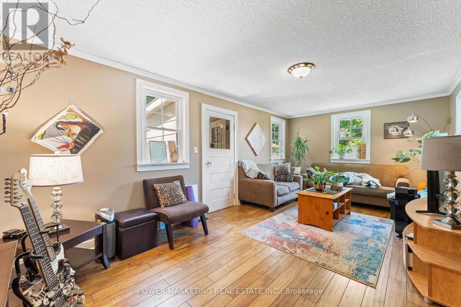 979 River Road