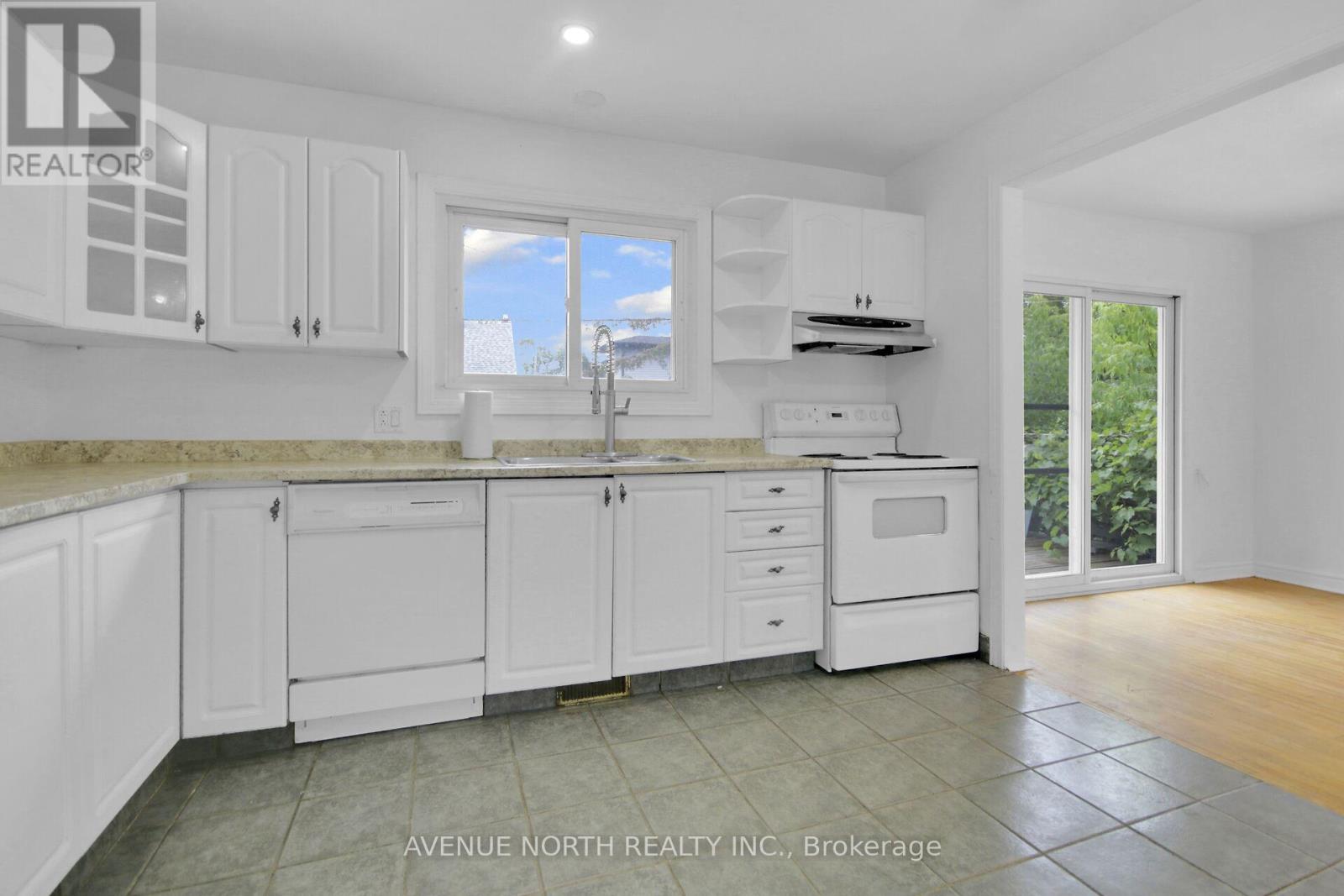 1254 Heron Road